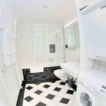 2br Near - Flower 23 *